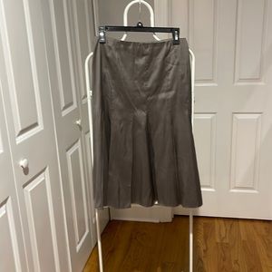 Eileen Fisher wide pleat silk skirt. Below the knee.